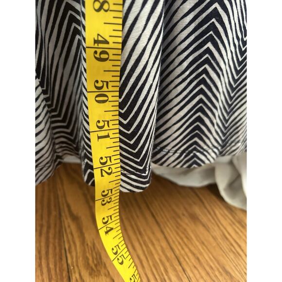 Talbots Jersey Maxi Dress Womens Size MP Navy White Striped Zig Zag Classic - Picture 9 of 9